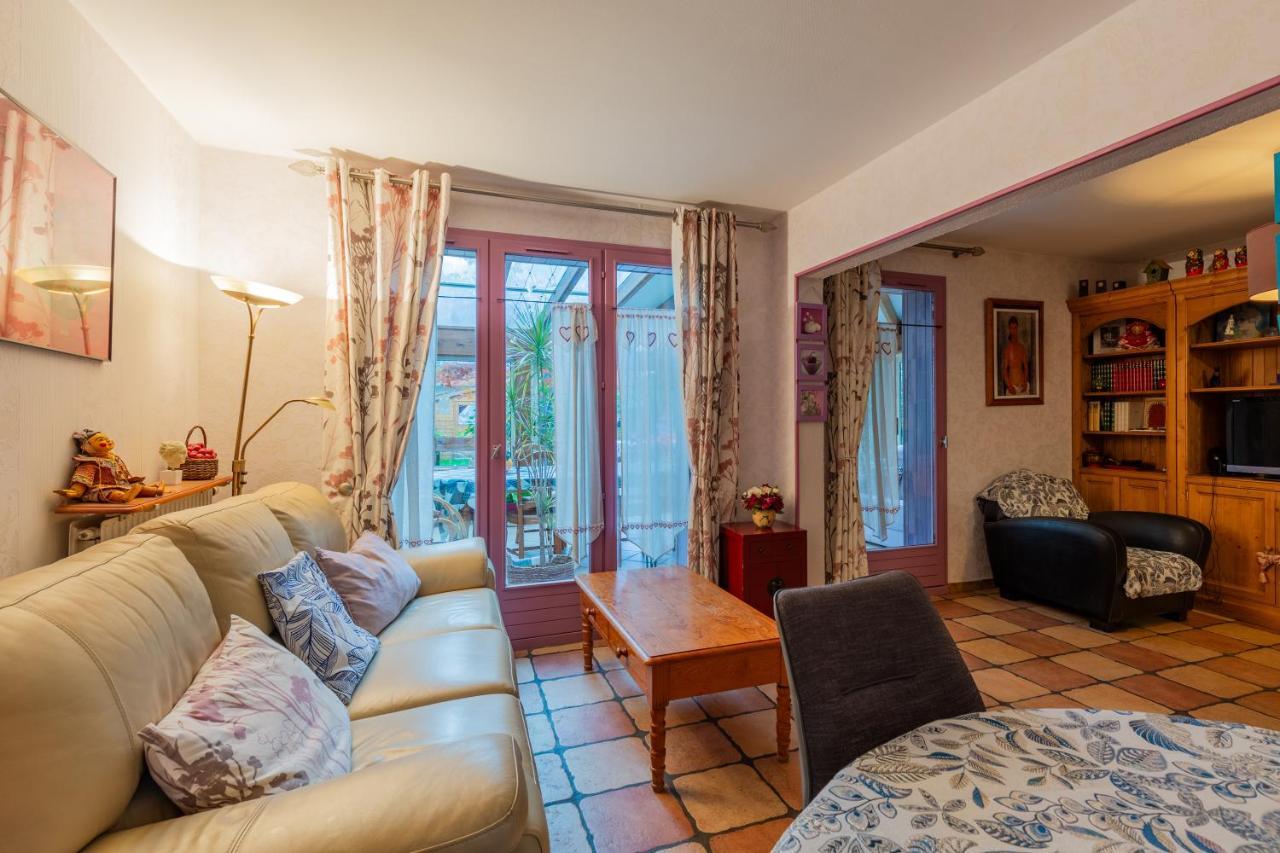 Maison Mitoyenne Proche Hébergement de vacances *